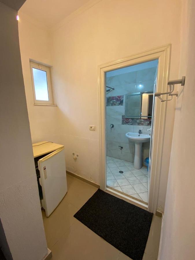 Lionel Apartment